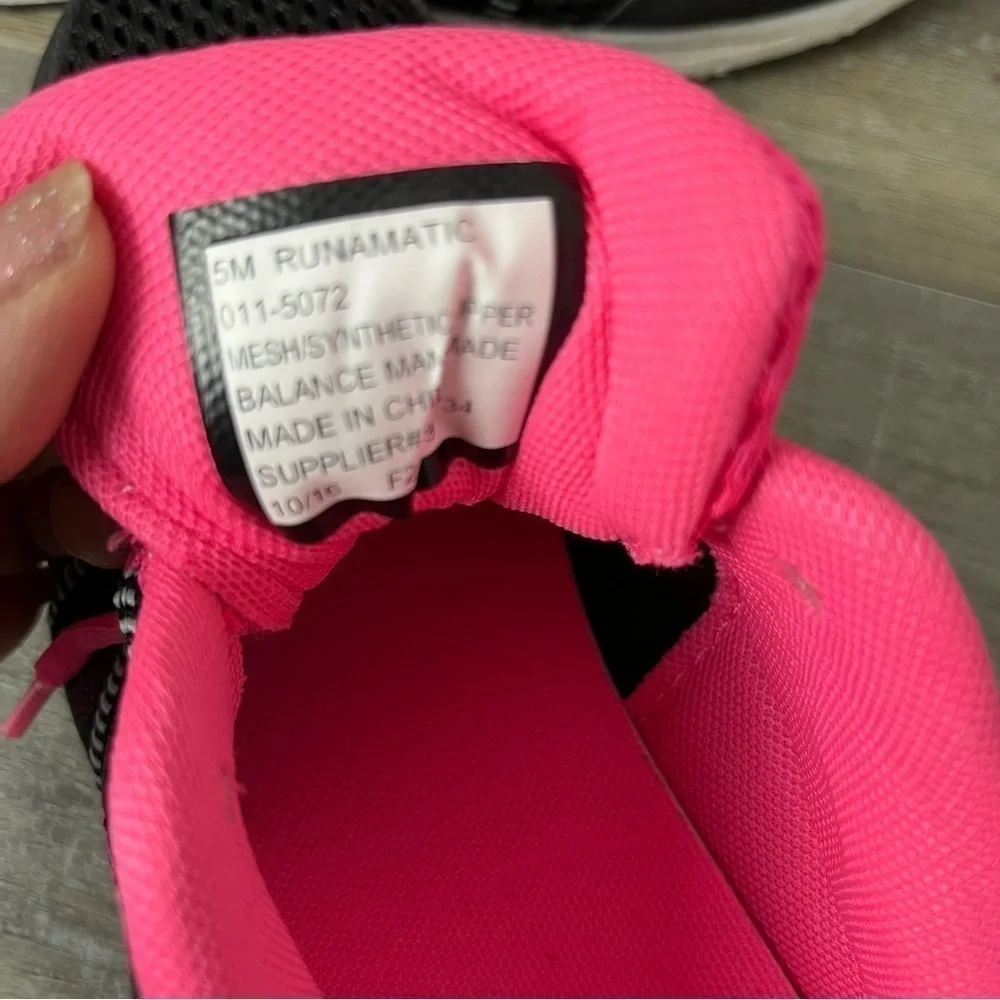 Xersion Runamatic Mesh Black and Pink Youth Running Shoe SizeYouth 5 Women Sz 7